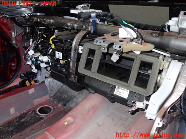 2UPJ-29226081]ロードスター(ND5RC)エバポレーター1 ジャンク品 中古_m0001.jpg