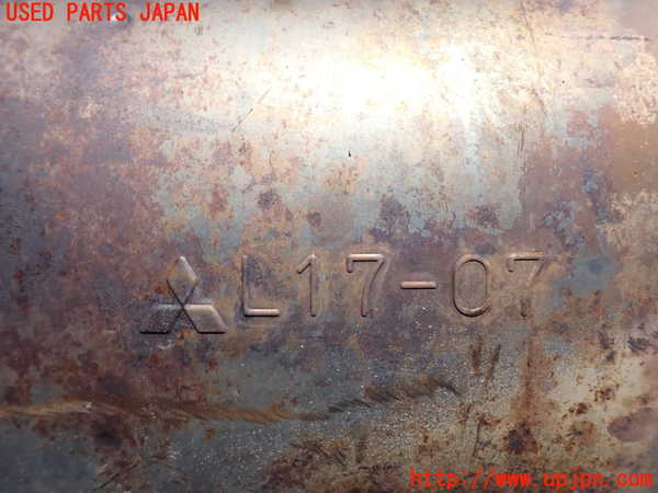 1UPJ-29232671]パジェロ(V45W)リアマフラー1 中古_m0004.jpg