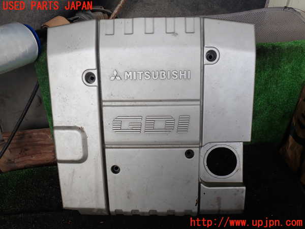 1UPJ-29232160]パジェロ(V45W)エンジンアッパーカバー 中古_m0001.jpg