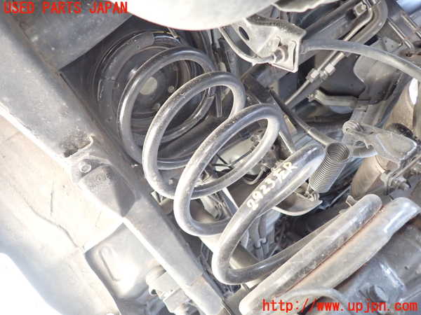 5UPJ-29235105]パジェロ(V45W)左リアスプリング 中古_m0001.jpg