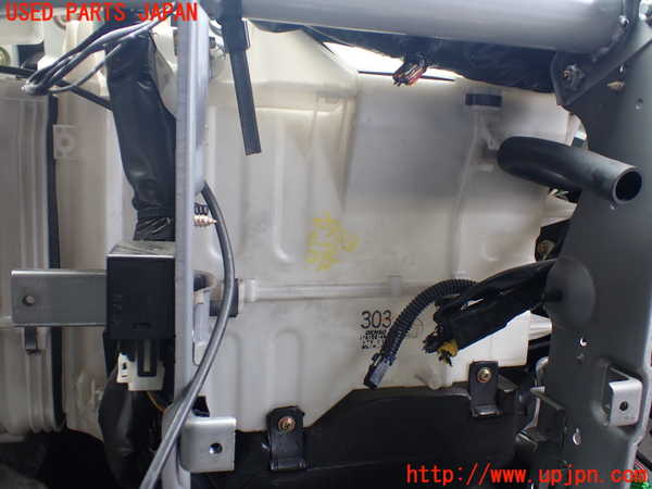 5UPJ-29236100]パジェロ(V45W)ヒーターコア 中古_m0001.jpg