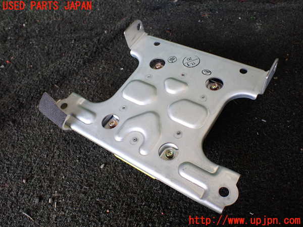 5UPJ-29236145]パジェロ(V45W)エアバッグコンピューター 中古_m0003.jpg