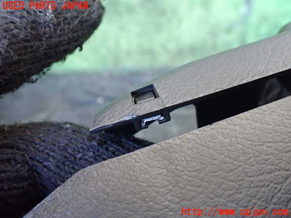 1UPJ-29237905]パジェロ(V45W)コラムカバー 中古_m0004.jpg