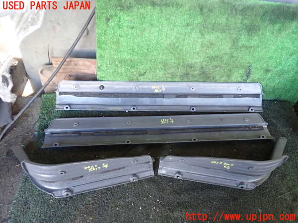 1UPJ-29237740]パジェロ(V45W)スカッフプレート 中古_m0002.jpg