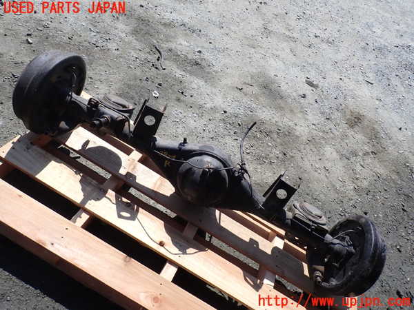 1UPJ-29244400]ハイラックスサーフ N130系 4ドア(KZN130W)リアデフホーシング 中古_m0001.jpg
