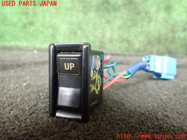 1UPJ-29246310]ハイラックスサーフ N130系 4ドア(KZN130W)スイッチ5 (バックドアガラス開閉) 中古_m0001.jpg