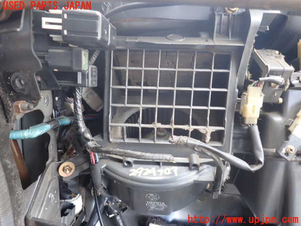 1UPJ-29246095]ハイラックスサーフ N130系 4ドア(KZN130W)ブロアファン(ブロアーファン) 中古_m0001.jpg