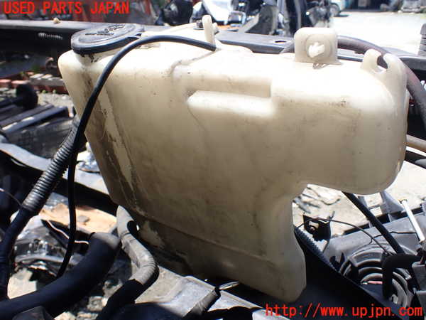 1UPJ-29246791]ハイラックスサーフ N130系 4ドア(KZN130W)ウォッシャータンク1 中古_m0003.jpg