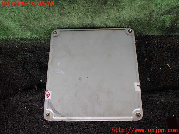 1UPJ-29246110]ハイラックスサーフ N130系 4ドア(KZN130W)エンジンコンピューター 中古_m0003.jpg