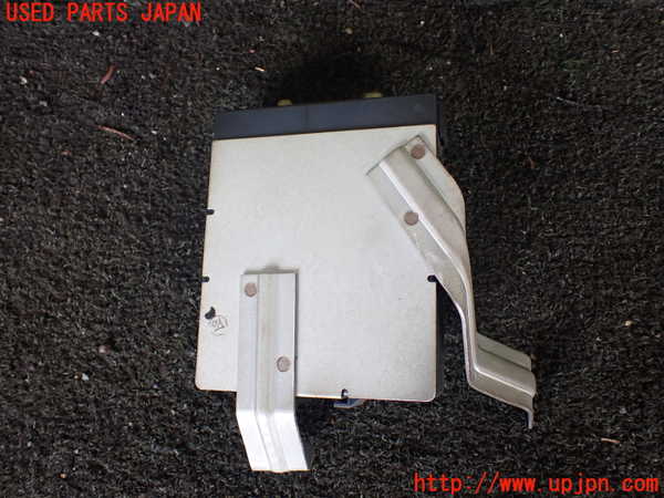 1UPJ-29246146]ハイラックスサーフ N130系 4ドア(KZN130W)コンピューター1 (4WDコントロール) 中古_m0003.jpg