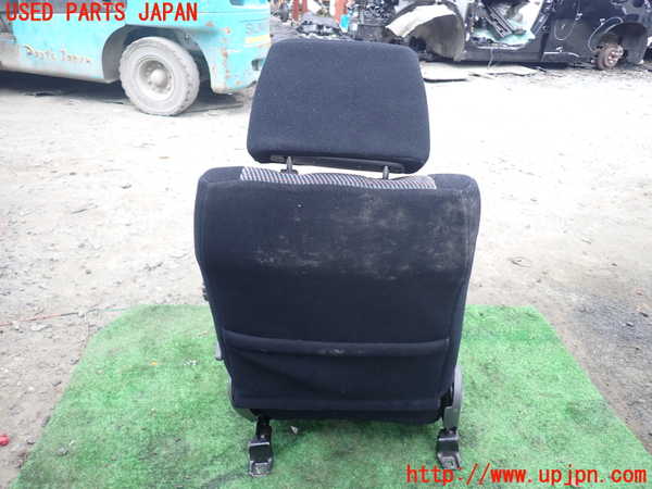 1UPJ-29247035]ハイラックスサーフ N130系 4ドア(KZN130W)運転席シート 【ジャンク】_m0004.jpg