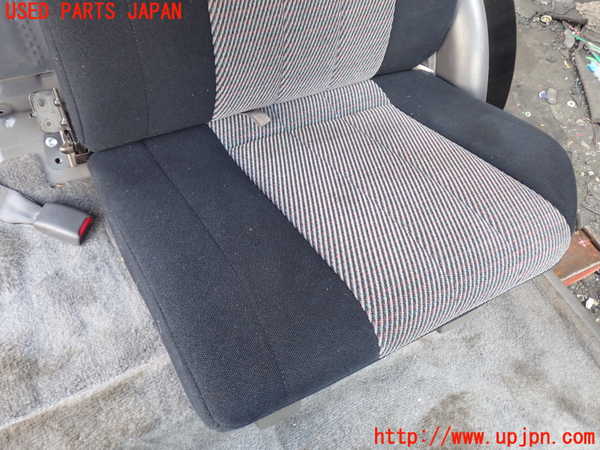 1UPJ-29247175]ハイラックスサーフ N130系 4ドア(KZN130W)左2列目シート 中古_m0003.jpg