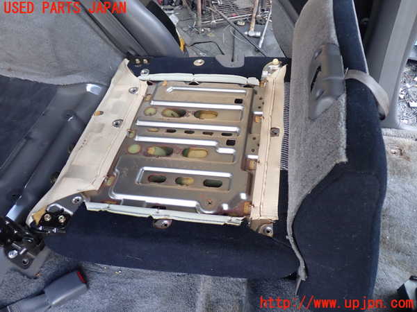 1UPJ-29247175]ハイラックスサーフ N130系 4ドア(KZN130W)左2列目シート 中古_m0004.jpg