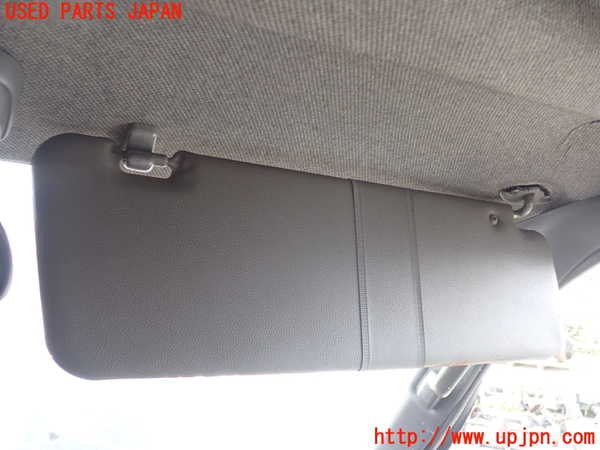 1UPJ-29247625]ハイラックスサーフ N130系 4ドア(KZN130W)室内サンバイザー右側 中古_m0002.jpg