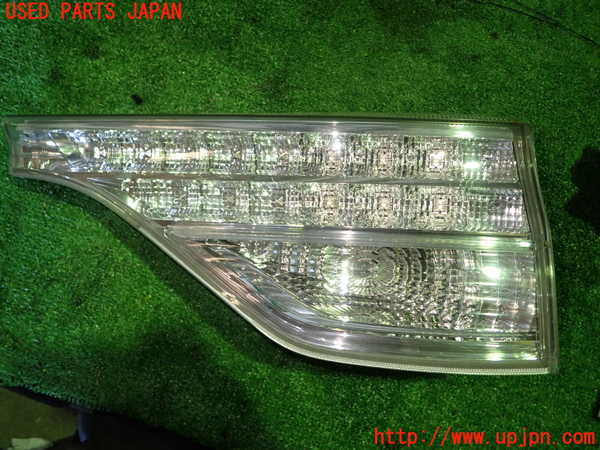 1UPJ-29251550]エスティマ(ACR55W)右リアフィニッシャー 中古_m0001.jpg