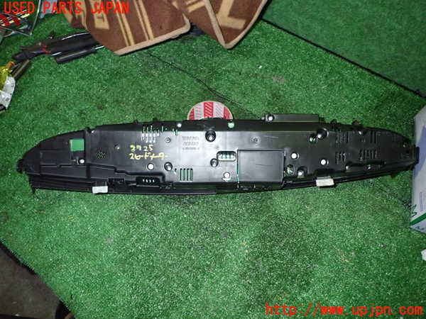 1UPJ-29256170]エスティマ(ACR55W)スピードメーター 中古_m0003.jpg