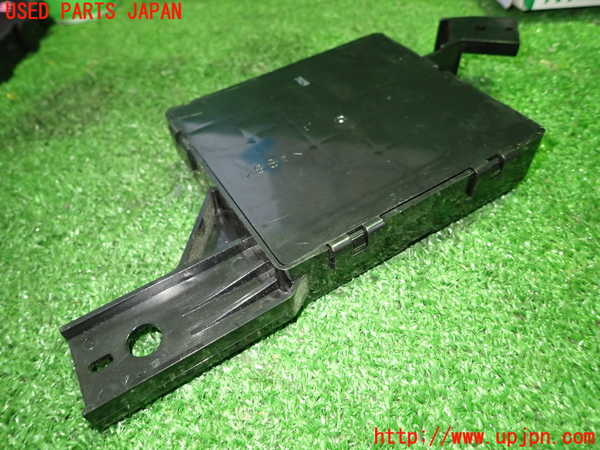 1UPJ-29256146]エスティマ(ACR55W)コンピューター1 中古　88650-28B63_m0003.jpg