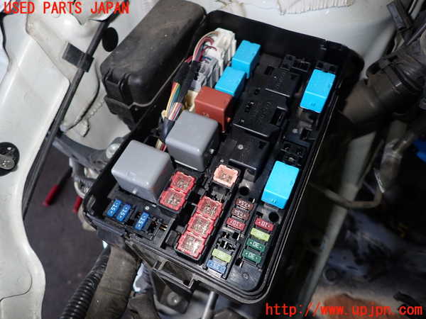 1UPJ-29256741]エスティマ(ACR55W)ヒューズボックス1 中古_m0002.jpg