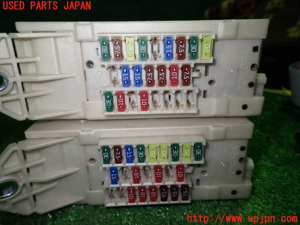 1UPJ-29256743]エスティマ(ACR55W)ヒューズボックス3 中古_m0005.jpg