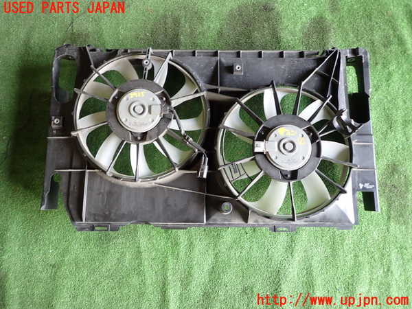 5UPJ-29256836]エスティマ(ACR55W)電動ファン1 中古_m0002.jpg