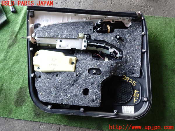 5UPJ-29251234]エスティマ(ACR55W)右前ドア内張り 中古_m0005.jpg