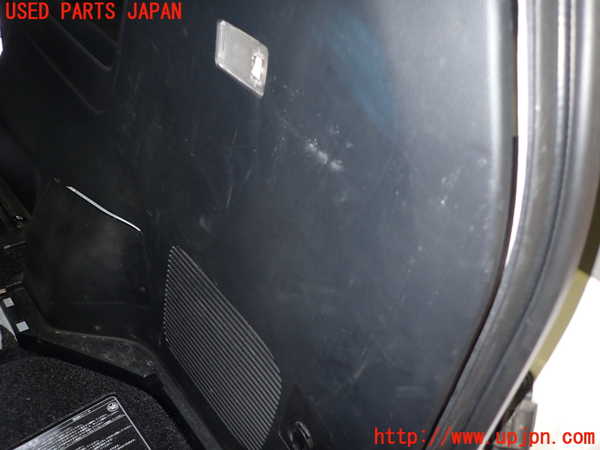 1UPJ-29257675]エスティマ(ACR55W)右リアピラートリム 中古_m0005.jpg