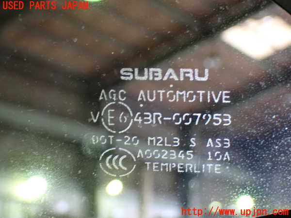 1UPJ-29261380]レヴォーグ(VN5)右クォーターガラス M2L3 中古_m0002.jpg