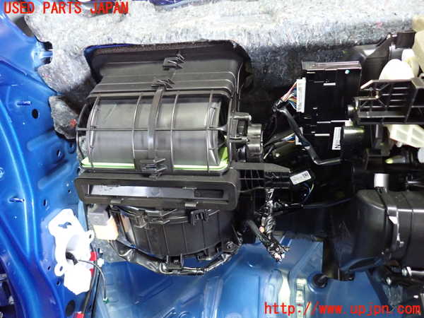 1UPJ-29266081]レヴォーグ(VN5)エバポレーター1 中古_m0003.jpg