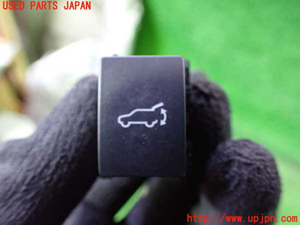 1UPJ-29266308]レヴォーグ(VN5)スイッチ3 (バックドア トランク) 中古_m0001.jpg