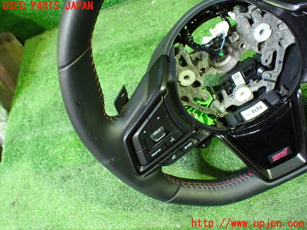 1UPJ-29267855]レヴォーグ(VN5)ステアリングホイール 中古_m0003.jpg