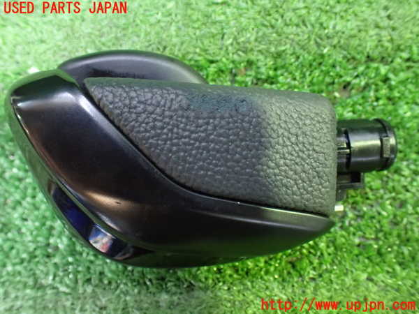 1UPJ-29267570]レヴォーグ(VN5)シフトノブ 中古_m0002.jpg