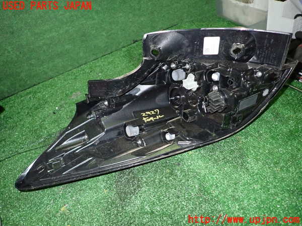 1UPJ-29271530]ヤリス(YARIS) クロス ハイブリッド(MXPJ10)右テールランプ 中古_m0004.jpg