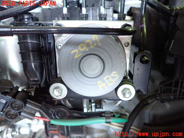 5UPJ-29274040]ヤリス(YARIS) クロス ハイブリッド(MXPJ10)ABSアクチュエーター 中古_m0001.jpg