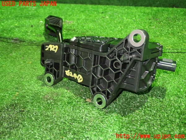 1UPJ-29276381]ヤリス(YARIS) クロス ハイブリッド(MXPJ10)センサー1 (アクセルペダル) 中古_m0003.jpg