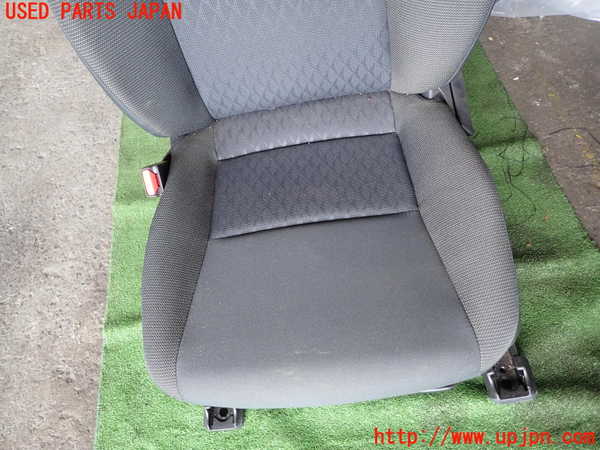 1UPJ-29277065]ヤリス(YARIS) クロス ハイブリッド(MXPJ10)助手席シート 中古_m0003.jpg