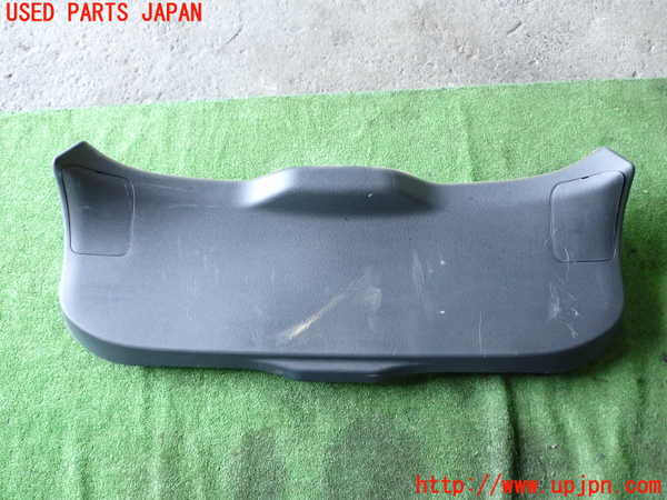 1UPJ-29271578]ヤリス(YARIS) クロス ハイブリッド(MXPJ10)バックドア内張り 中古_m0001.jpg