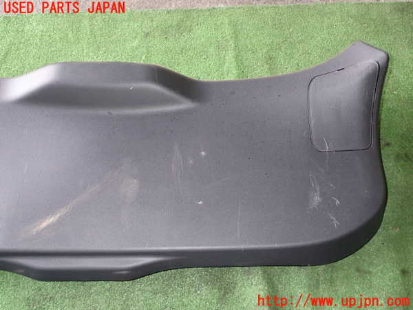 1UPJ-29271578]ヤリス(YARIS) クロス ハイブリッド(MXPJ10)バックドア内張り 中古_m0002.jpg