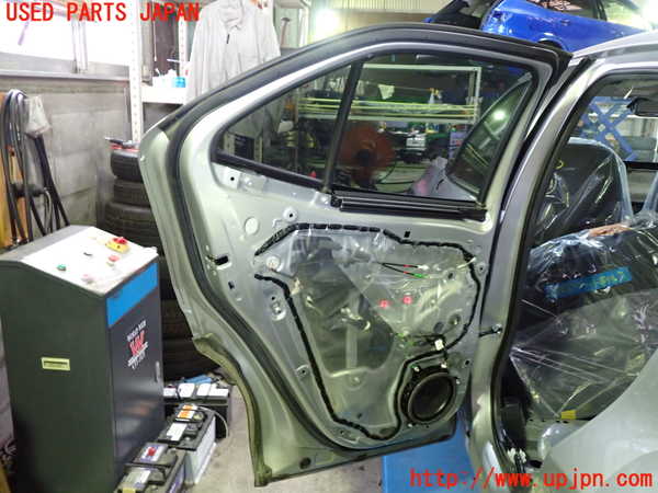 1UPJ-29281320]ヤリス(YARIS) クロス ハイブリッド(MXPJ15)左後ドア AGC M2L3 中古_m0004.jpg