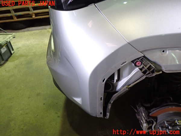 5UPJ-29281610]ヤリス(YARIS) クロス ハイブリッド(MXPJ15)リアバンパー 中古_m0002.jpg