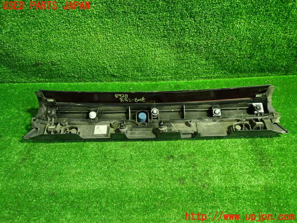 1UPJ-29281559]ヤリス(YARIS) クロス ハイブリッド(MXPJ15)リアフィニッシャー 中古_m0003.jpg