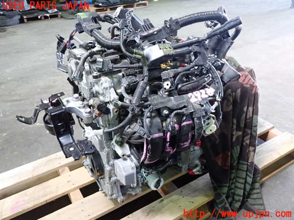 1UPJ-29282010]ヤリス(YARIS) クロス ハイブリッド(MXPJ15)エンジン M15A 4WD 【ジャンク】_m0001.jpg