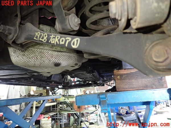1UPJ-29285200]ヤリス(YARIS) クロス ハイブリッド(MXPJ15)右リアロアアーム1 中古_m0001.jpg