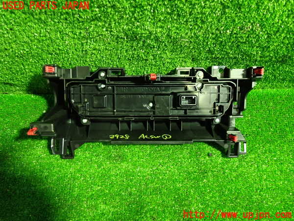 1UPJ-29286066]ヤリス(YARIS) クロス ハイブリッド(MXPJ15)エアコンスイッチ1 中古_m0002.jpg