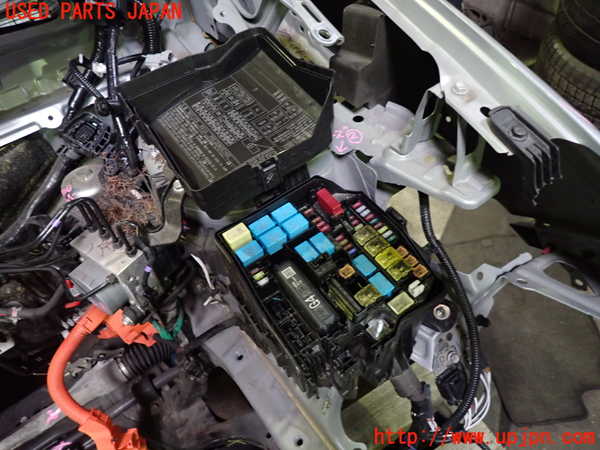 1UPJ-29286742]ヤリス(YARIS) クロス ハイブリッド(MXPJ15)ヒューズボックス2 中古_m0002.jpg