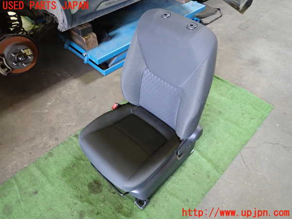 1UPJ-29287065]ヤリス(YARIS) クロス ハイブリッド(MXPJ15)助手席シート 中古_m0001.jpg
