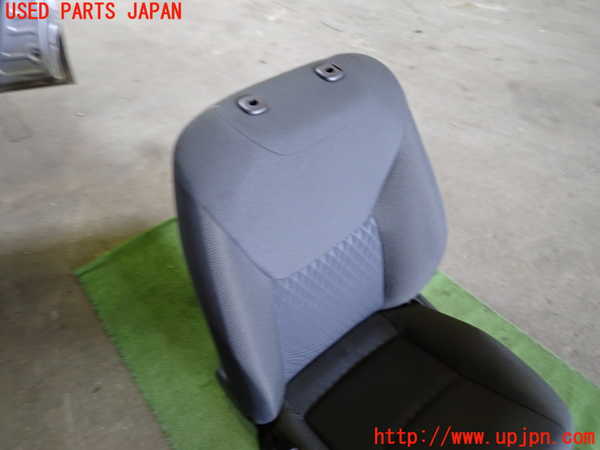 1UPJ-29287065]ヤリス(YARIS) クロス ハイブリッド(MXPJ15)助手席シート 中古_m0002.jpg