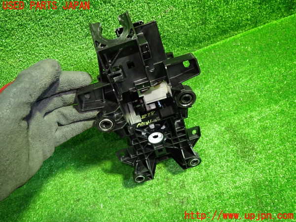1UPJ-29287555]ヤリス(YARIS) クロス ハイブリッド(MXPJ15)ATシフトレバー 中古_m0004.jpg