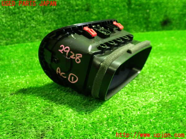 1UPJ-29287526]ヤリス(YARIS) クロス ハイブリッド(MXPJ15)エアコン吹き出し口1 (右) 中古_m0003.jpg