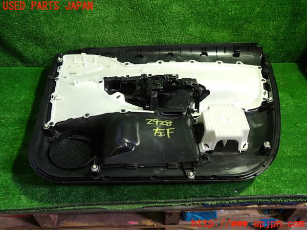 5UPJ-29281264]ヤリス(YARIS) クロス ハイブリッド(MXPJ15)左前ドア内張り 中古_m0005.jpg