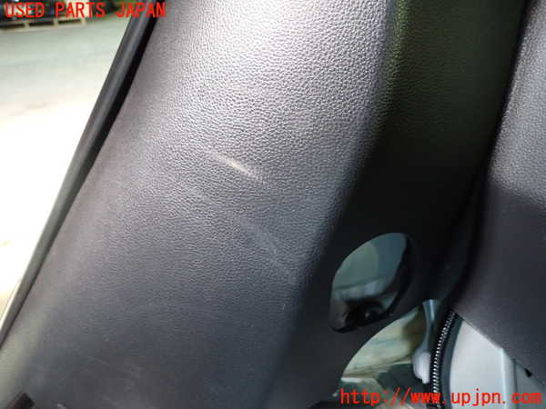 1UPJ-29287675]ヤリス(YARIS) クロス ハイブリッド(MXPJ15)右リアピラートリム 中古_m0002.jpg